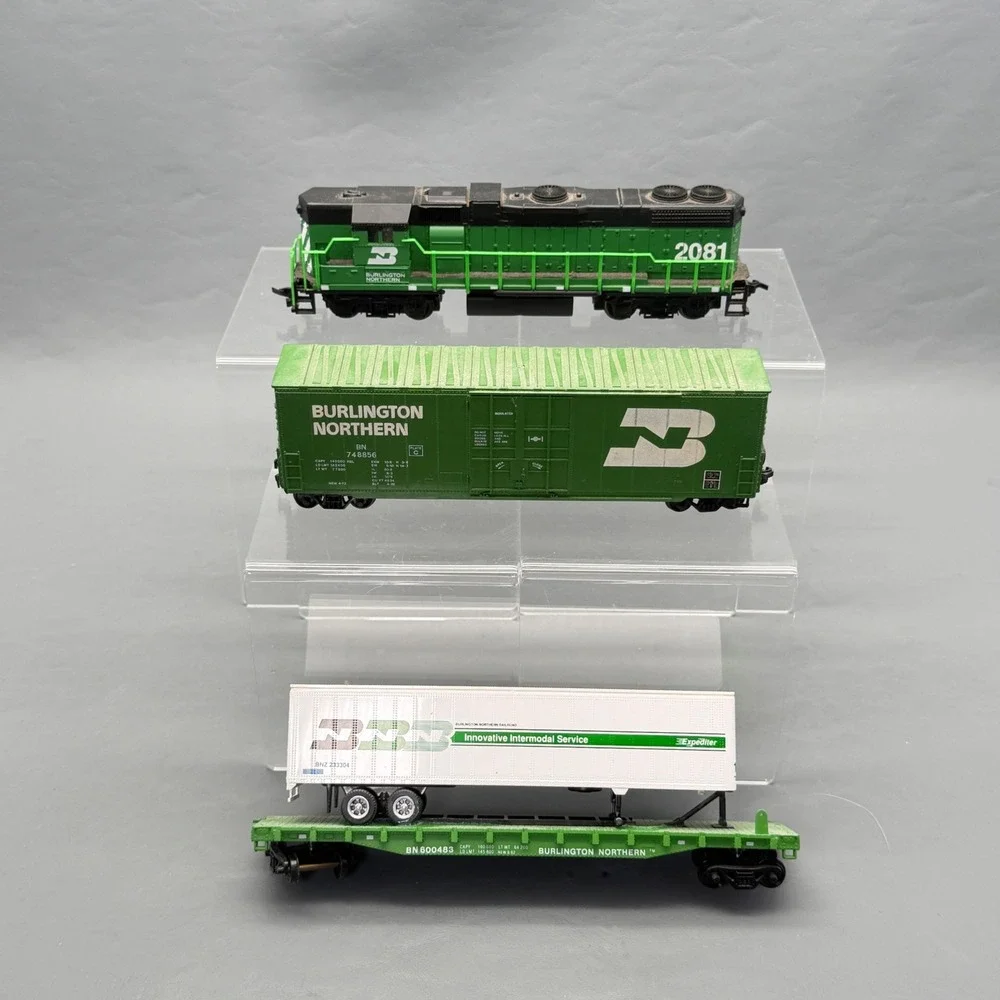 HO Scale Burlington Northern Train Lot Life-Like Locomotive Roundhouse Con-Cor
